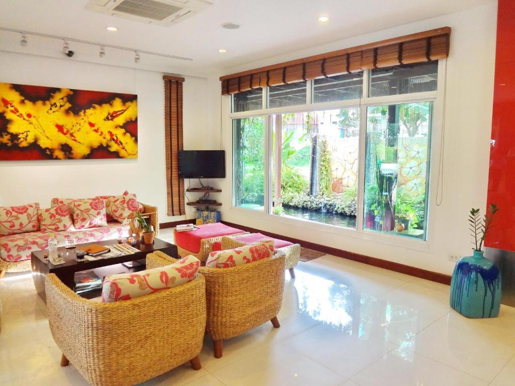 Bussaba Suvarnabhumi Airport Hotel
