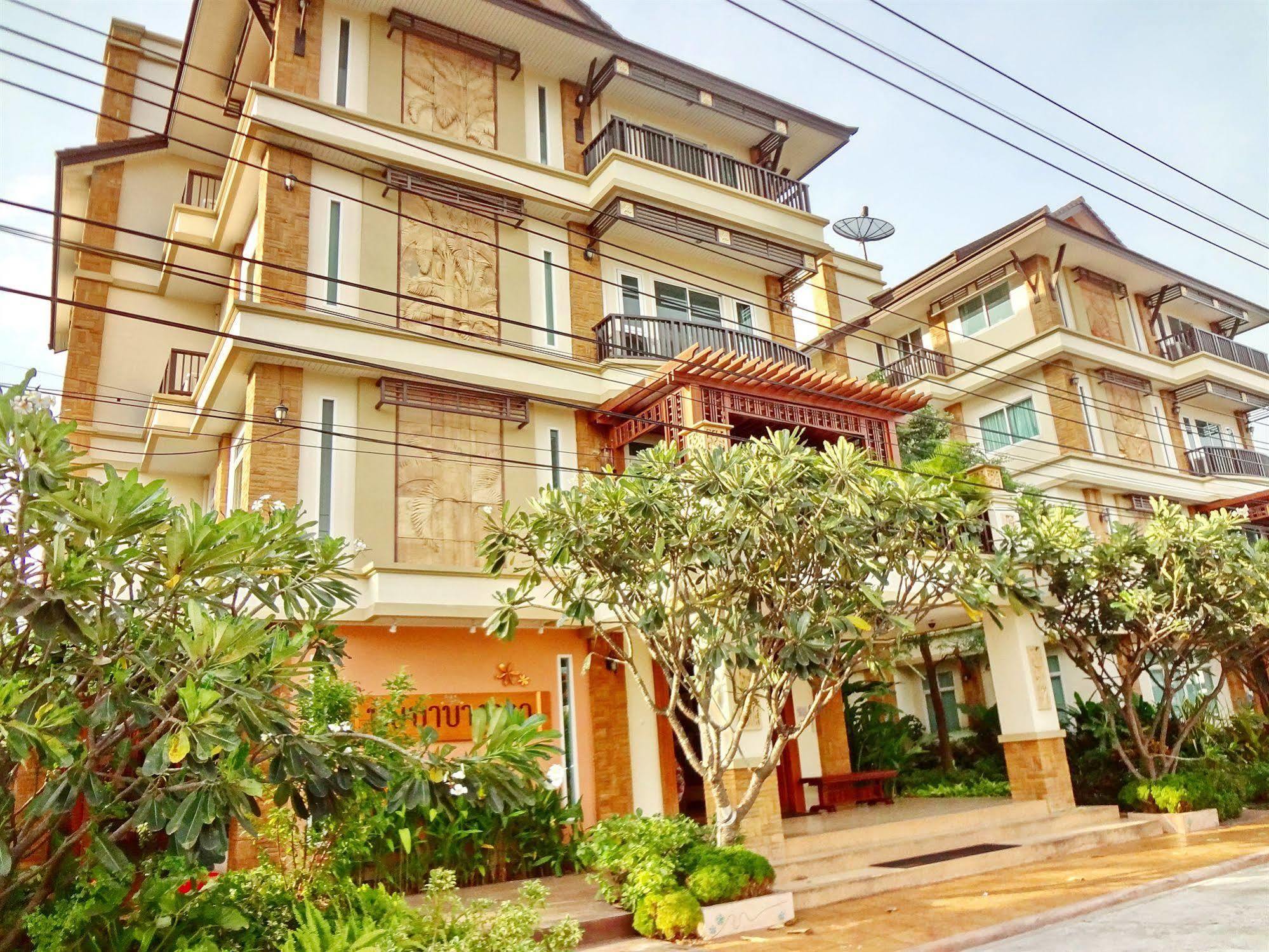 Hotel Bussaba Suvarnabhumi Airport 3*