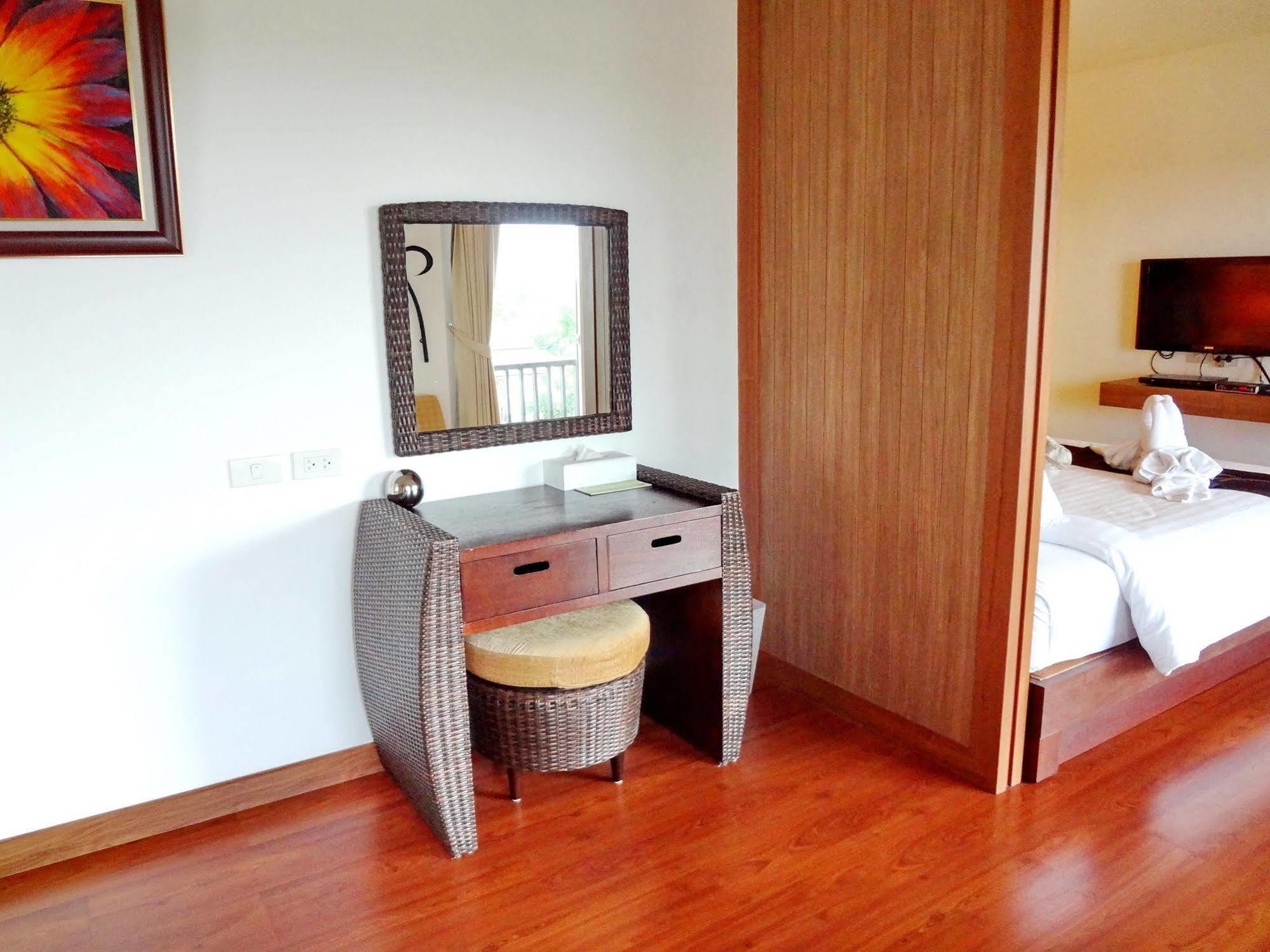 Bussaba Suvarnabhumi Airport Hotel Bangkok