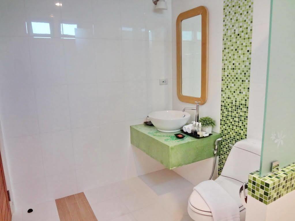 Bussaba Suvarnabhumi Airport Hotel 3*